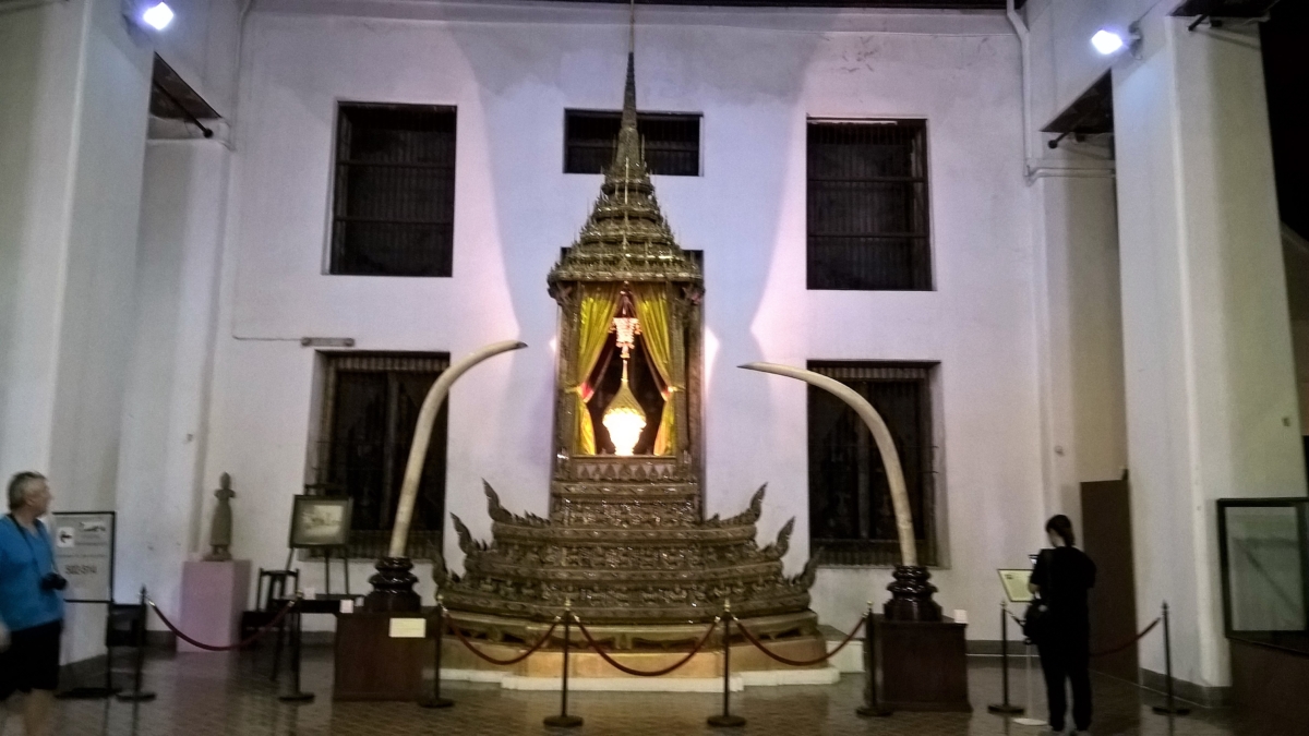O trono de Rama I