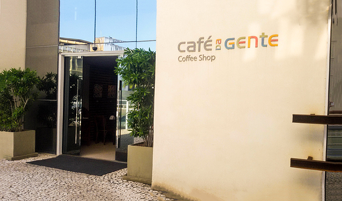 o charmoso Café da Gente - lanchonete e restaurante nos fundos do museu