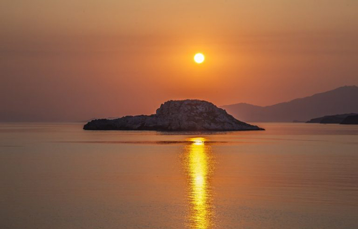 Pôr do sol em Santorini, Grécia