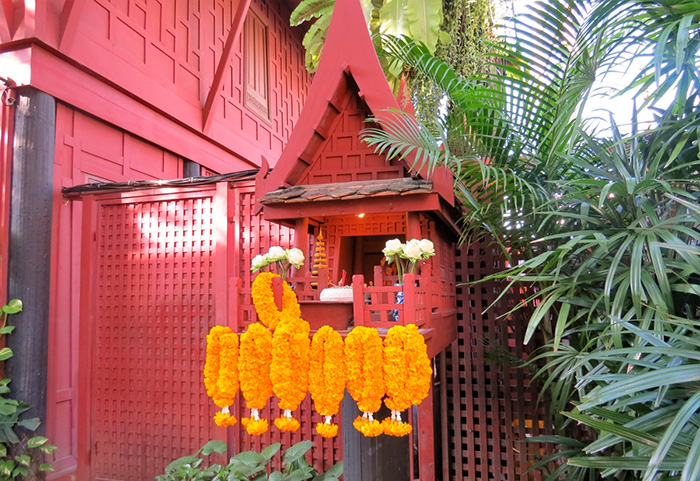 Altar na Casa de Jim Thompson, em Bangkok, Tailândia