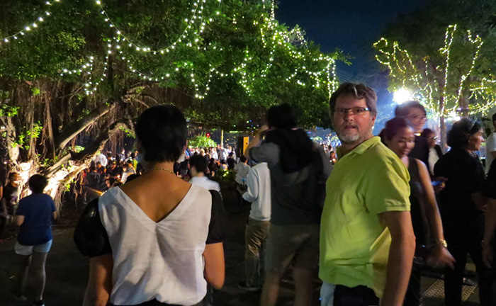 João Miguel na festa de Loi Krathong, em Bangkok, Tailândia