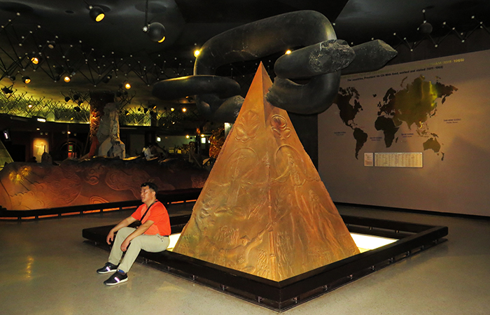 Pirâmide no Museu Ho Chi Minh
