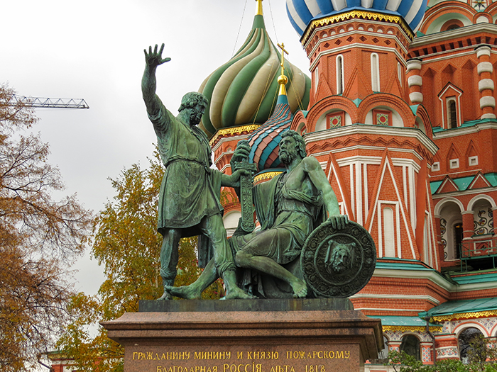 Praça-Vermelha-heróis-russos