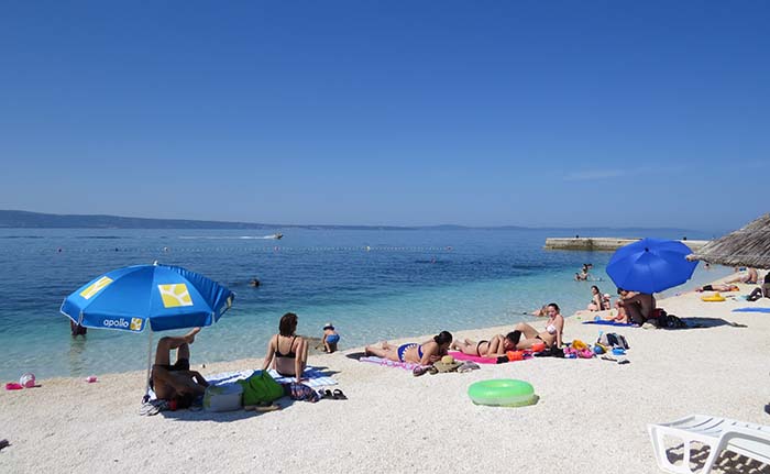 A praia em Split, Croacia