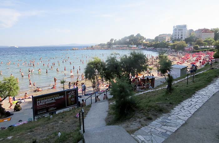 Bačvice Beach, em Split, na Croácia