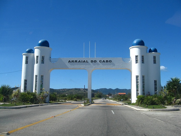 Portal de entrada para Arraial do Cabo
