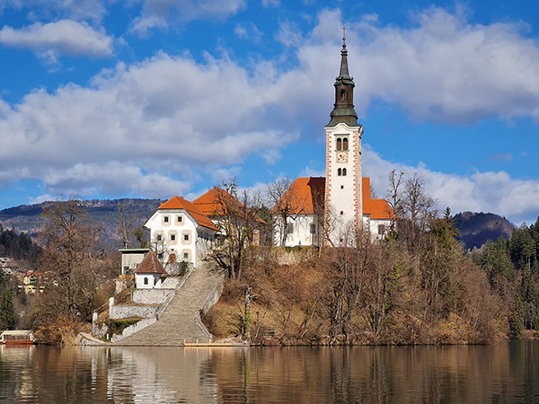 Igreja da Assunção, na Ilha de Bled, Eslovênia