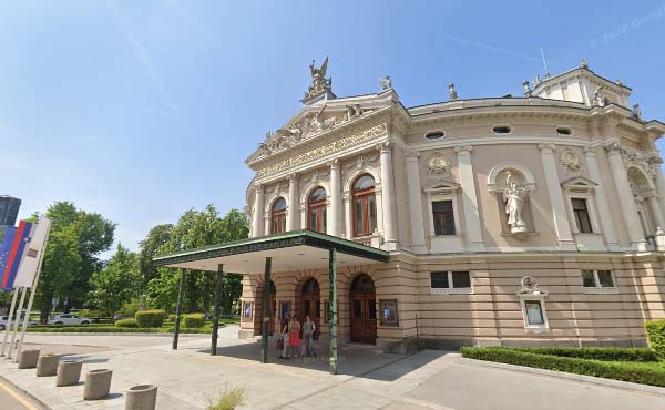 O belo prédio da Ópera e Balé de Liubliana