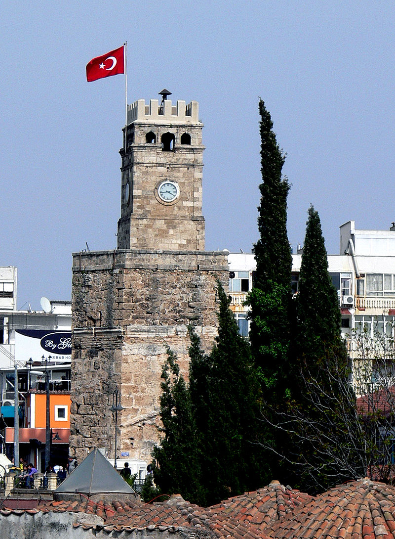 Torre do Relógio, em Antalya