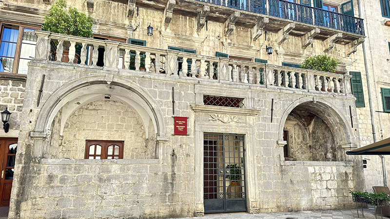 Pima Palace. em Kotor, Montenegro