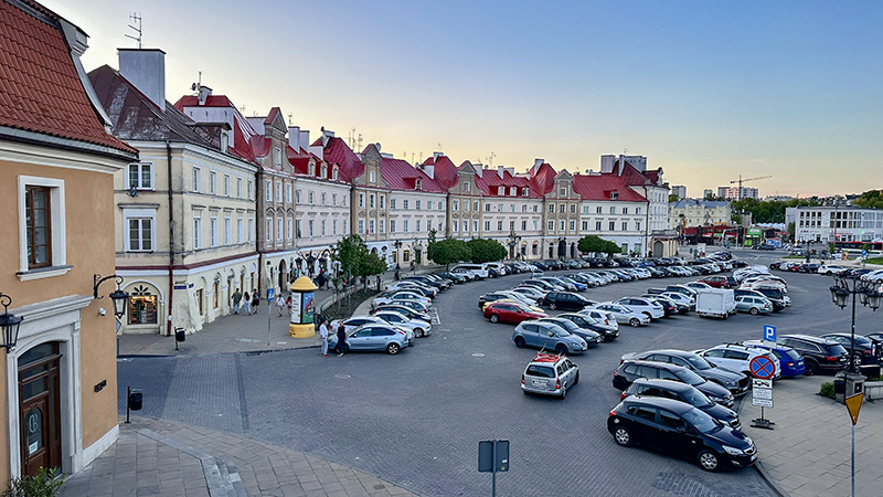 Lublin, Polônia: uma viagem pelos caminhos da história, da arte e do imaginário 1 Lublin, Polônia, no final da tarde