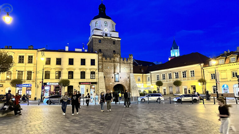 Portão de Cracóvia, em Lublin, Polônia