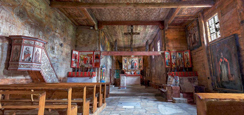 Interior da Igreja de São Leonardo em Lipnica Murowana, Polônia Roda das Igreja de Madeira da Pequena Polônia - Lipnica Murowana