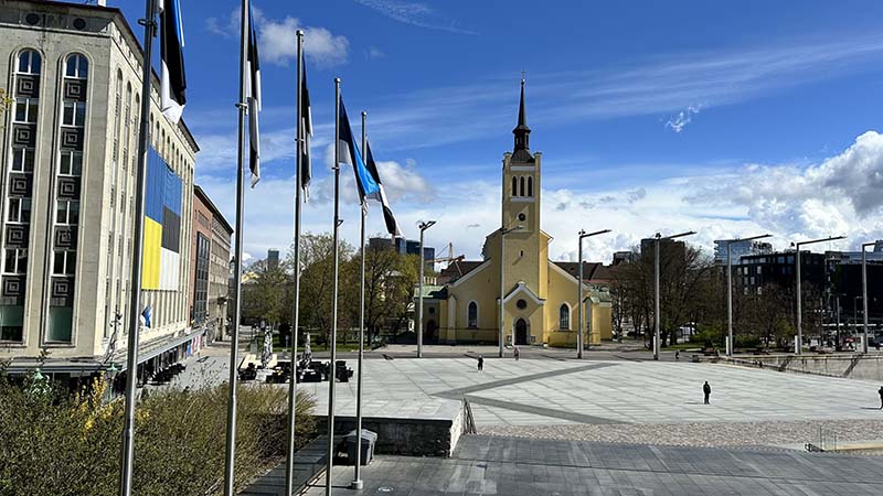 Praça da Liberdade e Igreja de São João