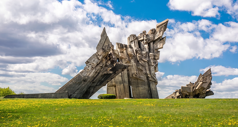 Monumento às Vítimas do Fascismo, em Kaunas, Lituânia