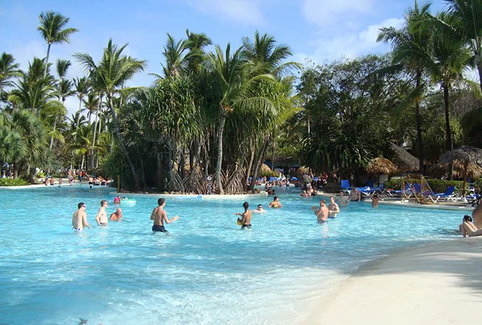 Punta Cana - dicas para aproveitar este paraíso ao alcance de todos! 14 A piscina do Bavaro Princess Hotel, em Punta Cana