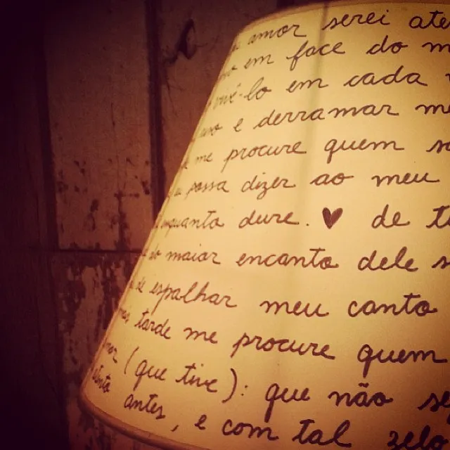 abajour com poesia