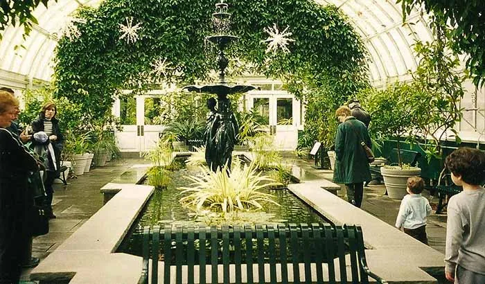 Interior da Estufa do Jardim Botânico em Nova Iorque, Estados Unidos Estufa do Jardim Botânico, em Nova Iorque