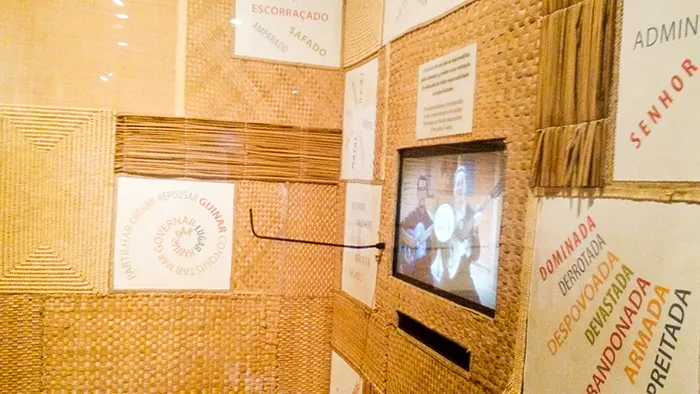 Sala do Cordel, onde você pode testar os seus talentos, no Museu da Gente Sergipana