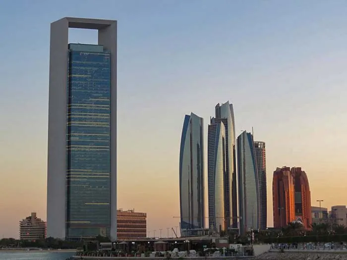 Arranha-céus em Abu Dhabi, Emirados Árabes Arranha-céus em Abu Dhabi, Emirados Árabes