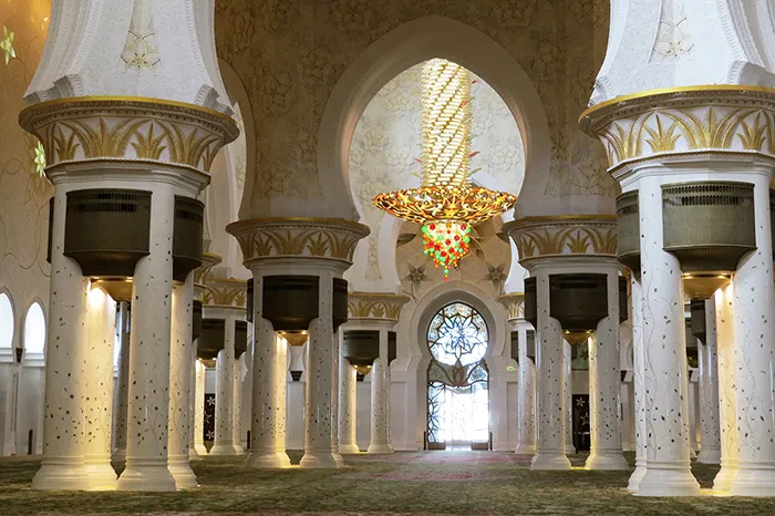 Mesquita Sheikh Zayed, em Abu Dhabi, Emirados Árabes Mesquita Sheikh Zayed, em Abu Dhabi, Emirados Árabes