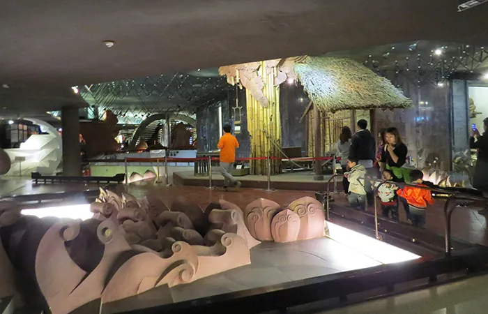 uma instalação no Museu Ho Chi Minh