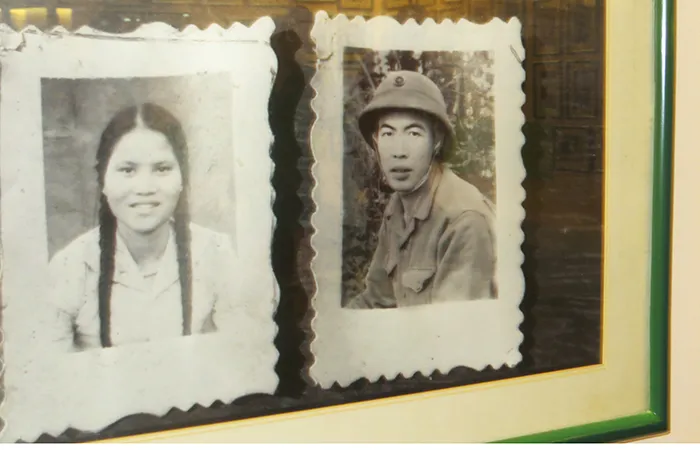 Fotos de um casal separado pela morte na guerra, no Museu dos Vestígios de Guerra, em Ho Chi Minh, Vietnam Fotos de casal, no Museu dos Vestígios de Guerra, em Ho Chi Minh, Vietnam