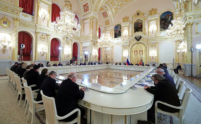 Salão de reuniões oficiais, no Kremlin, em Moscou, Rússia um dos incríveis salões para reuniões oficias do Kremlin
