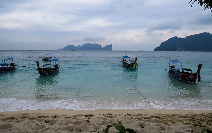 O mar de Koh Phi Phi, Tailândia sossego que não tem preço