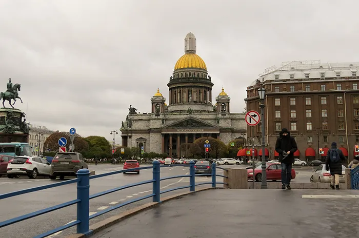 A Catedral de Santo isaac, em São Petersburgo, na Rússia A Catedral de Santo Isaac também é um museu