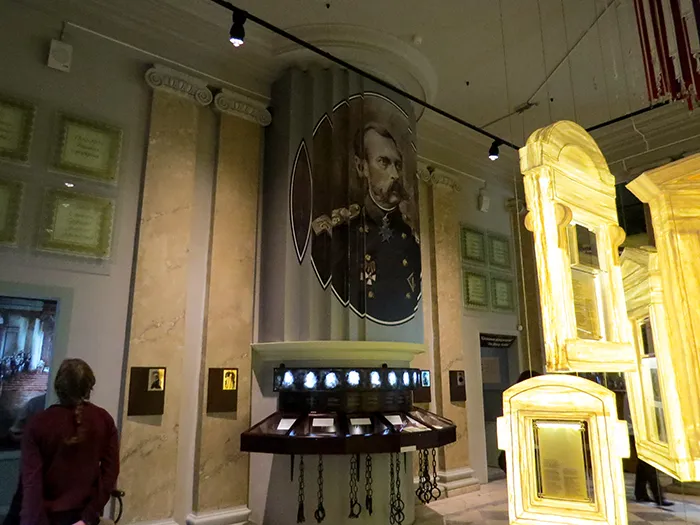Alexandre II, no Museu da História Política Russa, em São Petersburgo, Rússia Alexandre II no Sacada utilizada por Lênin, no Museu da História Política Russa