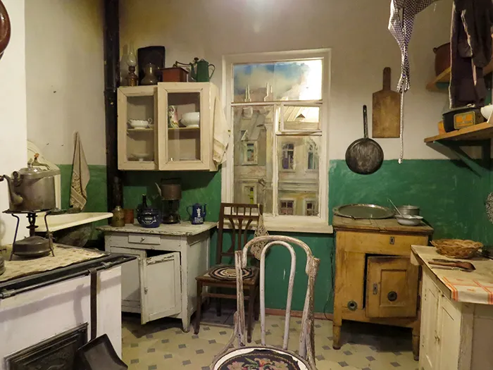 Cozinha russa, no Museu da História Política Russa, em São Petersburgo, Rússia cozinha russa