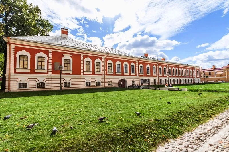 Casa do Comandante, na Fortaleza de Pedro e Paulo, em São Petersburgo, Rússia A Casa do Comandante