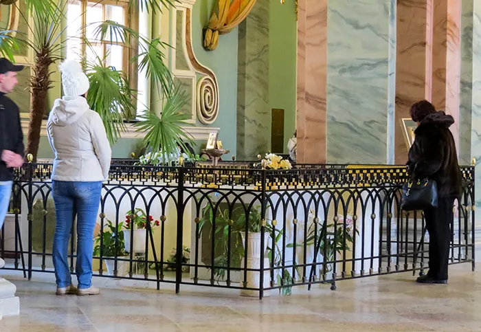 túmulos dos soberanos russos e seus parentes, na Fortaleza de Pedro e Paulo, em São Petersburgo, Rússia túmulos dos soberanos russos e seus parentes