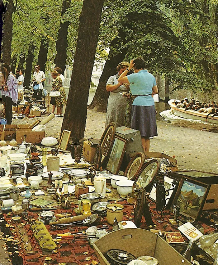 Guia Essencial de Bruges: romance, história e encanto na Bélgica 20 Feira de antiguidades em Bruges
