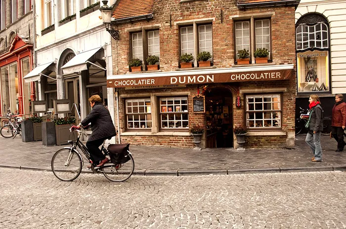 Guia Essencial de Bruges: romance, história e encanto na Bélgica 21 chocolate em Bruges