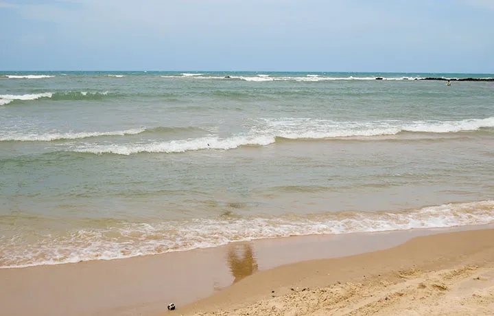 O mar de Canoa Quebrada, Ceará o mar de Canoa Quebrada, no Ceará