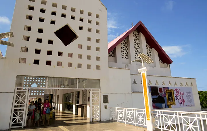 A fachada do Centro Dragão do Mar, em Fortaleza, Ceará A fachada do Centro Dragão do Mar
