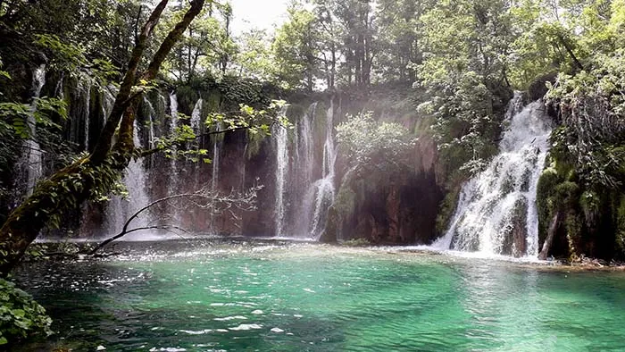 Cascata dos Lagos Plitvice, na Croácia Beleza natural