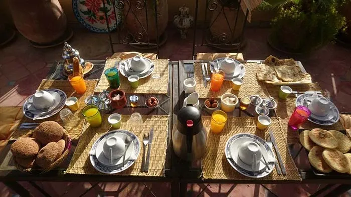 café da manhã do Riad Zarka, em Marrakech, no Marrocos café da manhã do Riad Zarka, em Marrakech, no Marrocos