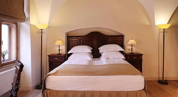 Sighisoara, Romênia: segredos e encantos da cidade natal de Vlad, o empalador 6 Hotel Fronius em Sighisoara, na Romênia