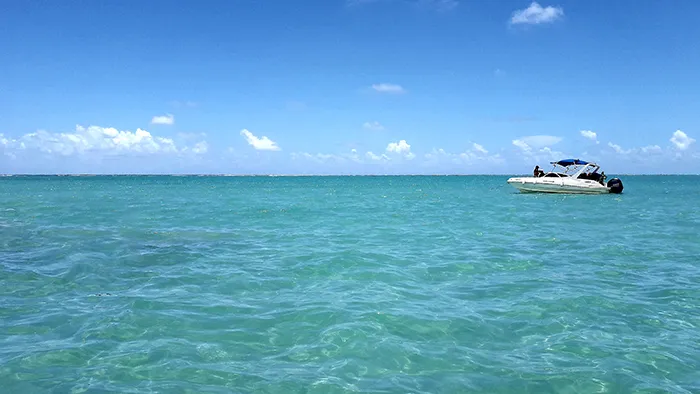 O mar de Alagoas, na Rota Ecológica dos Milagres