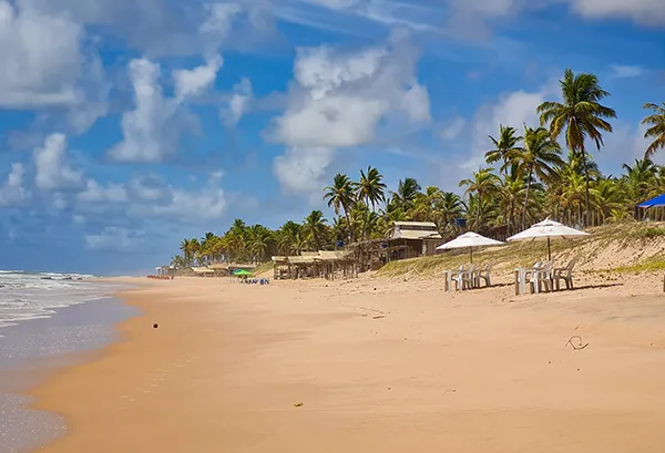 Vila de Santo Antônio - Bahia: um refúgio de belezas naturais escondido na Linha Verde 2 Praia de Santo Antônio, Bahia