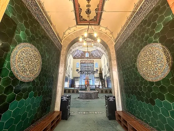 Bursa mesquita verde entrada