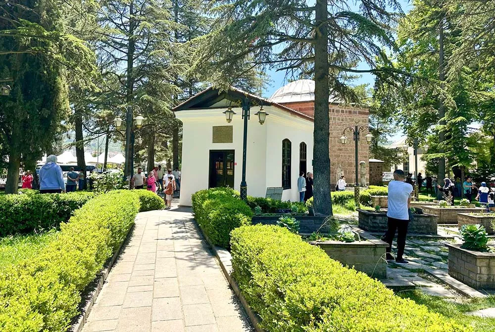 Mausoléu de Ertugrul em Sogut, Turquia Mausoléu de Ertugrul