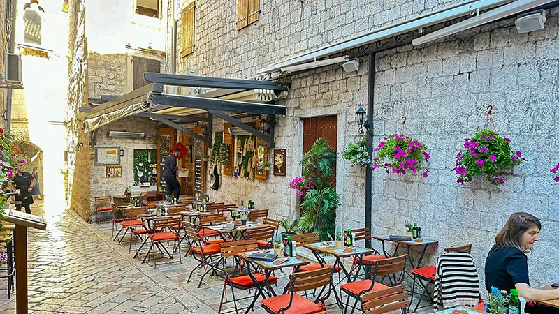 Restaurante da Cidade Velha de Kotor, em Montenegro Restaurante da Cidade Velha de Kotor