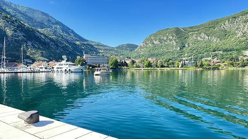 Kotor: experiências autênticas em Montenegro 6 O mar de Kotor, em Montenegro