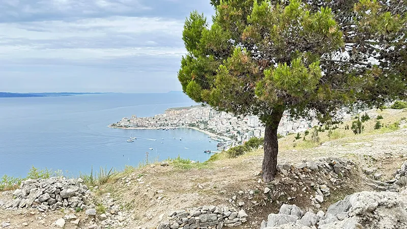 Saranda: todos os motivos para você conhecer esta cidade albanesa 13 Monastério dos 40 santos, em Saranda, Albânia