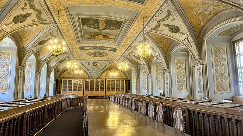 Salão Pranciškus Smuglevičius, da Biblioteca da Universidade de Vilnius, Lituânia Salão Pranciškus Smuglevičius, da Biblioteca da Universidade de Vilnius